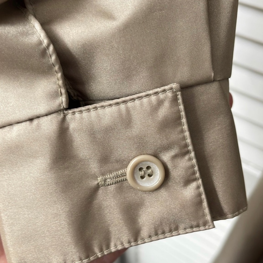 EUC David Benjamin Trench Coat (like new) - Picture 4 of 12